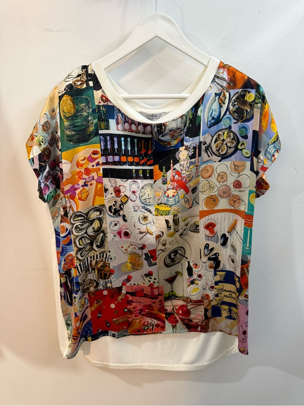 UNBREAK.IT Kika - Silk Short Sleeve Round Neck Tee